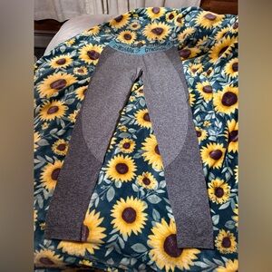 Gymshark Charcoal and Aqua Leggings